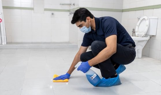 bathroom-cleaning-service